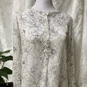 White & Black blouse from Loft Size S. Great condition